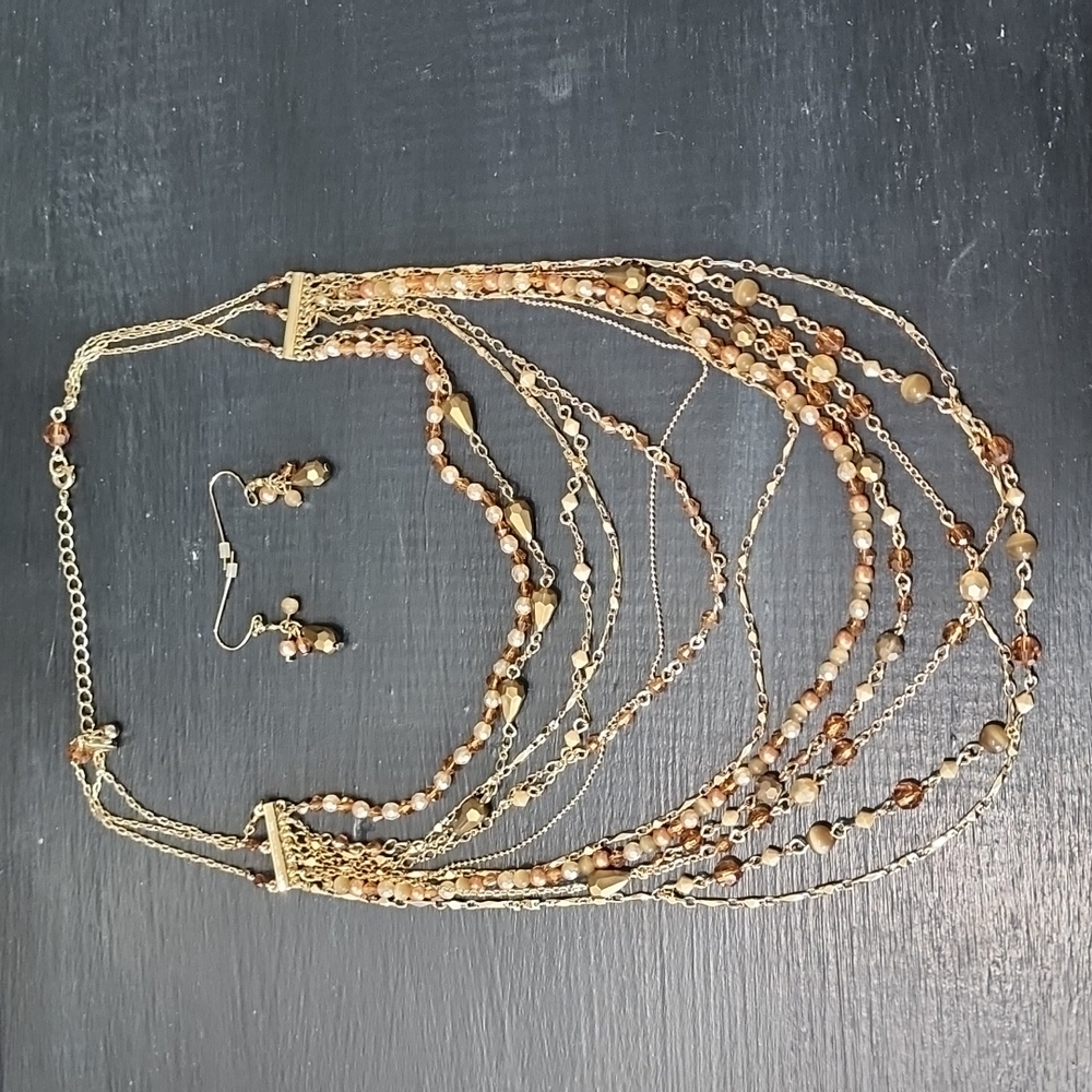 Beautiful necklace and earring set